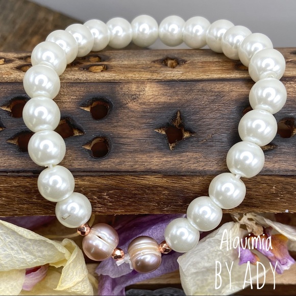 Alquimia Jewelry - Pearl and rose gold hematite beaded bracelet